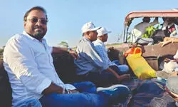 Officials take tractor ride to reach remote Teesta island & assist BLO Officials take tractor ride to reach remote Teesta island & assist BLO