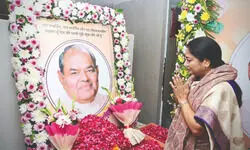CM Gupta pays tribute on Mange Ram Garg’s 90th birth anniversary
