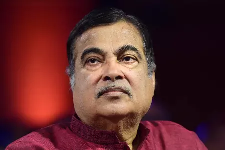 India needs to focus on alternative fuel, new tech to reduce air pollution: Gadkari India needs to focus on alternative fuel, new tech to reduce air pollution: Gadkari