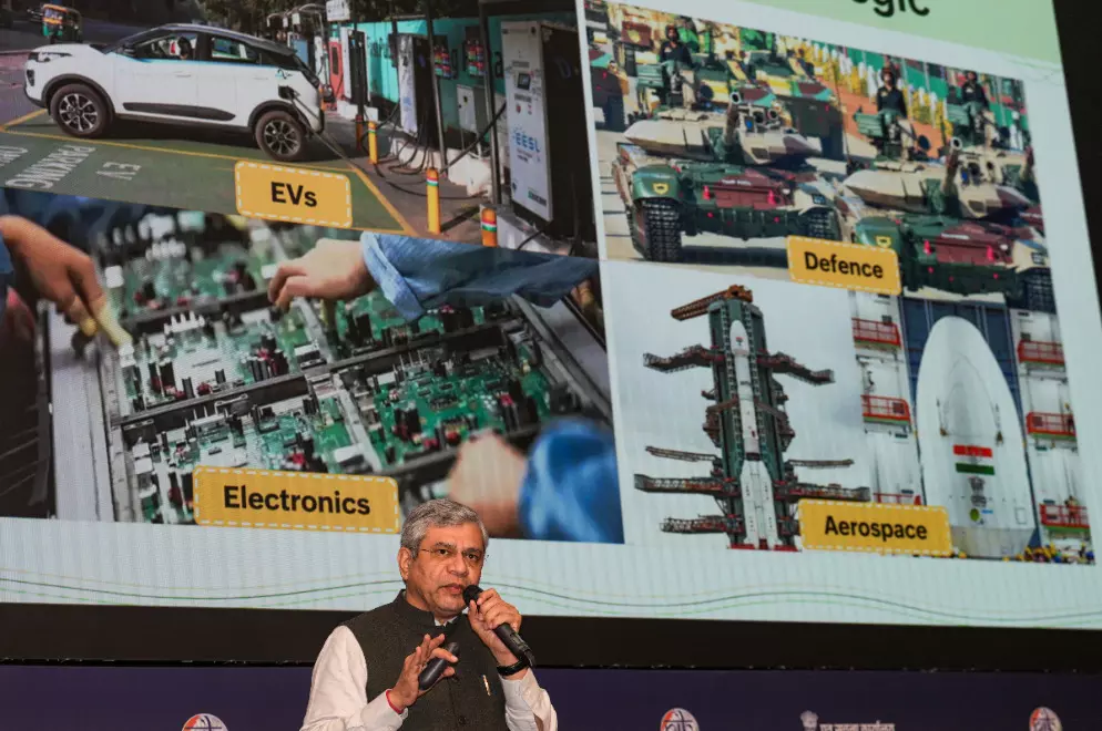 Cabinet nod for two rail projects worth Rs 2,781 crore in Gujarat, Maharashtra