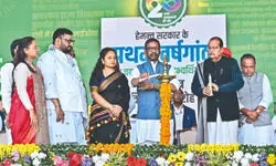 Jharkhand CM distributes 9,000 appointment letters to youths Jharkhand CM distributes 9,000 appointment letters to youths
