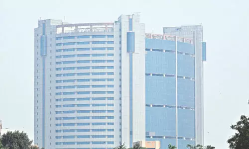 Campaigning for MCD bypolls concludes with roadshows by AAP, BJP