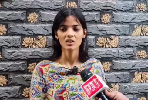 Woman who married corpse of lover claims cops abetted murder Woman who married corpse of lover claims cops abetted murder