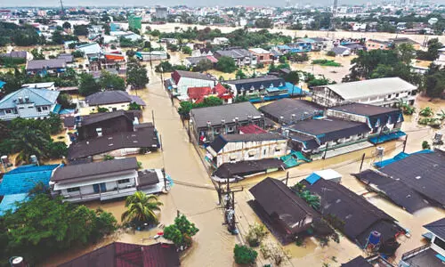 Flooding recovery efforts underway in Indonesia, Sri Lanka & Thailand Flooding recovery efforts underway in Indonesia, Sri Lanka & Thailand