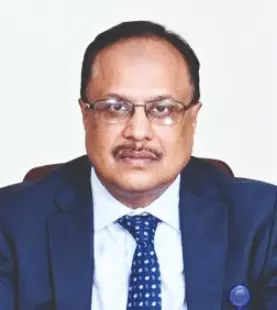 R Chander assumes charge as MD of LIC