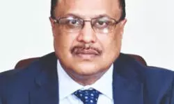 R Chander assumes charge as MD of LIC