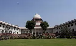 SC allows entry of pregnant woman, her child into India from Bangladesh on humanitarian grounds SC allows entry of pregnant woman, her child into India from Bangladesh on humanitarian grounds