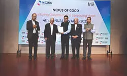 Reading as Resistance Reading as Resistance