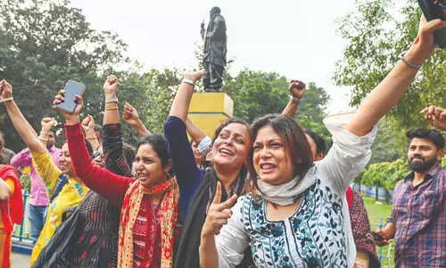 Cal HC sets aside single-judge order, restores jobs of 32K primary teachers Cal HC sets aside single-judge order, restores jobs of 32K primary teachers