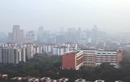 A clear start, a smoggy finish for Delhi