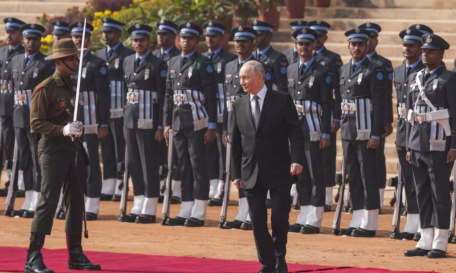 Russian President Putin accorded ceremonial welcome at Rashtrapati Bhavan