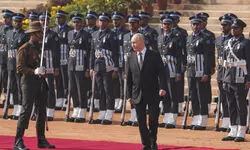 Russian President Putin accorded ceremonial welcome at Rashtrapati Bhavan
