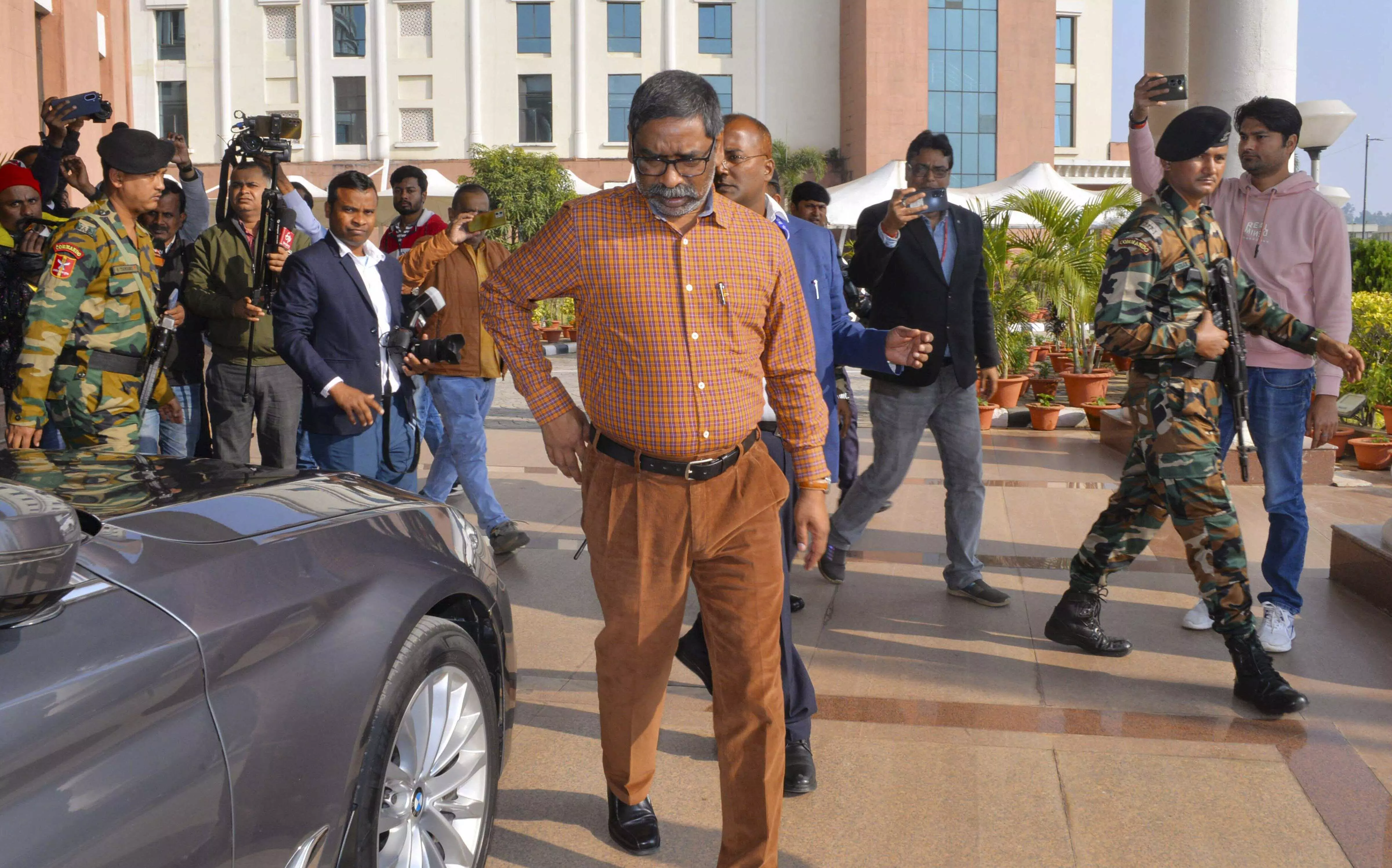 Jharkhand CM appears before MP-MLA court for non-compliance of ED summons Jharkhand CM appears before MP-MLA court for non-compliance of ED summons