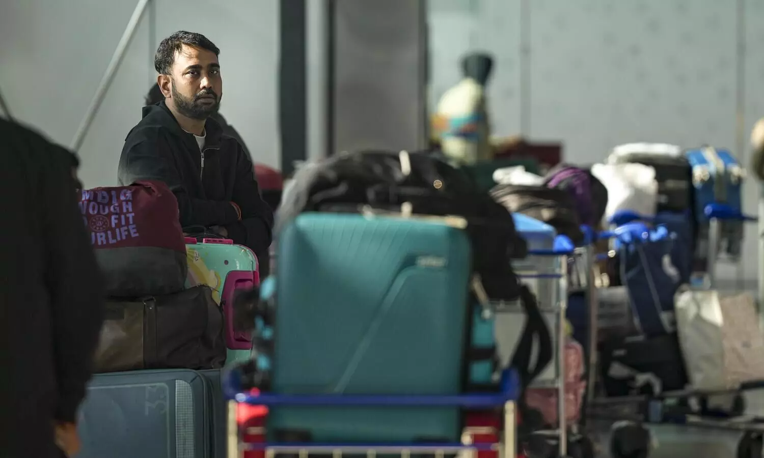 IndiGo crisis day 5 | Over 800 flights cancelled; govt orders airfare cap, ticket refunds by Sun evening