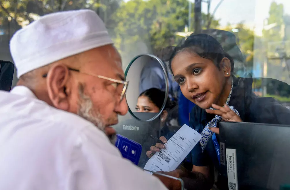 IndiGo processed Rs 610 cr refunds so far, delivered 3,000 baggages: Govt IndiGo processed Rs 610 cr refunds so far, delivered 3,000 baggages: Govt