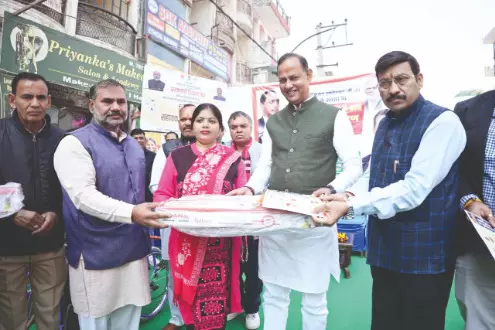 Govt gives free assistive devices to senior citizens