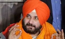 Sidhu will return to active politics if Cong declares him CM face: Navjot Kaur Sidhu will return to active politics if Cong declares him CM face: Navjot Kaur