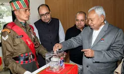 Bihar CM contributes to the ex-Servicemen Welfare Fund Bihar CM contributes to the ex-Servicemen Welfare Fund