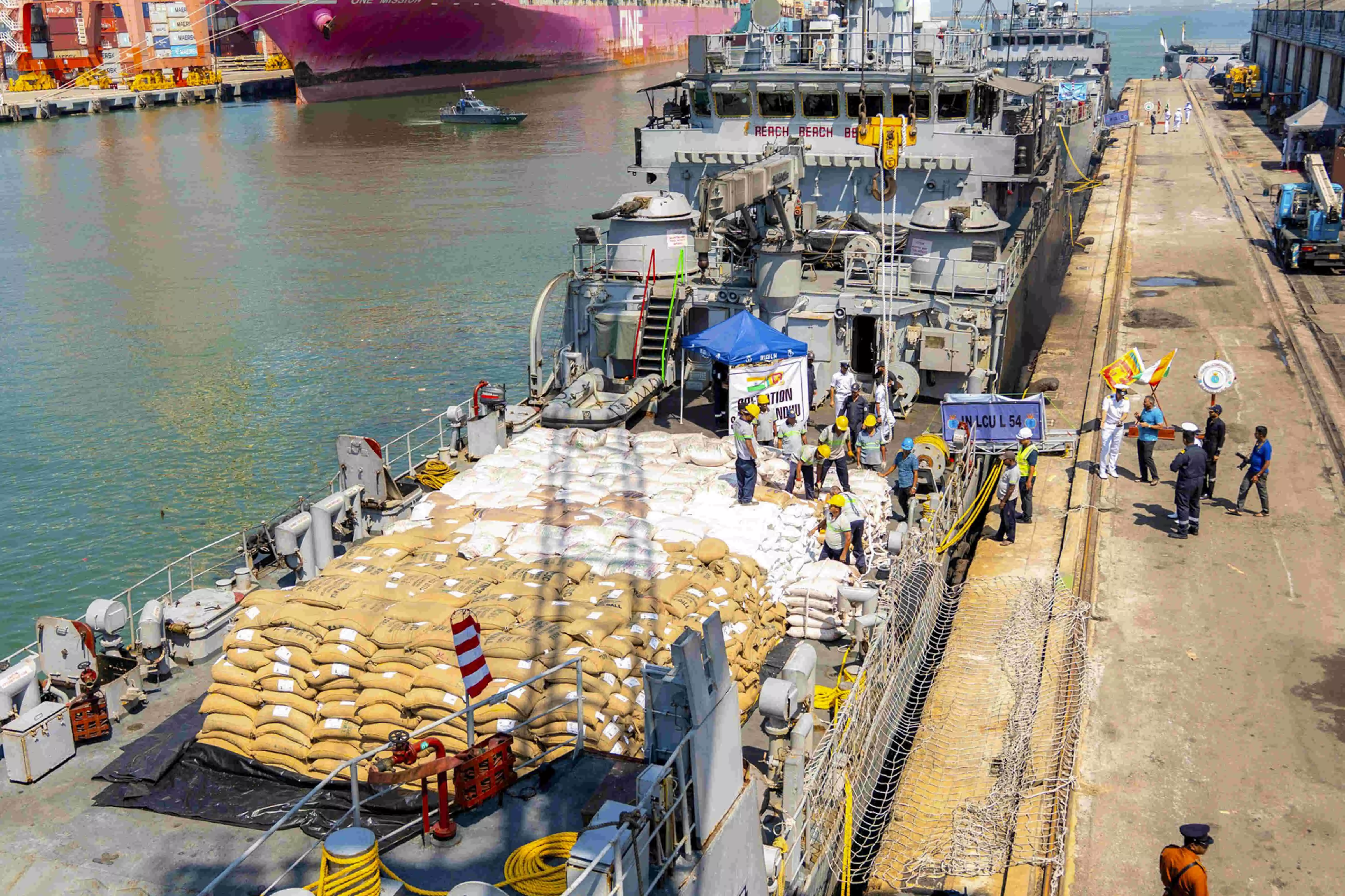 Top Indian diplomat reaffirms New Delhis support for cyclone-struck Sri Lanka Top Indian diplomat reaffirms New Delhis support for cyclone-struck Sri Lanka