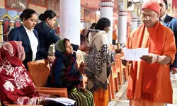 CM Yogi meets citizens at Janta Darshan, assures swift redressal of grievances CM Yogi meets citizens at Janta Darshan, assures swift redressal of grievances