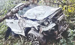 Sitong: Three killed in   late night car accident