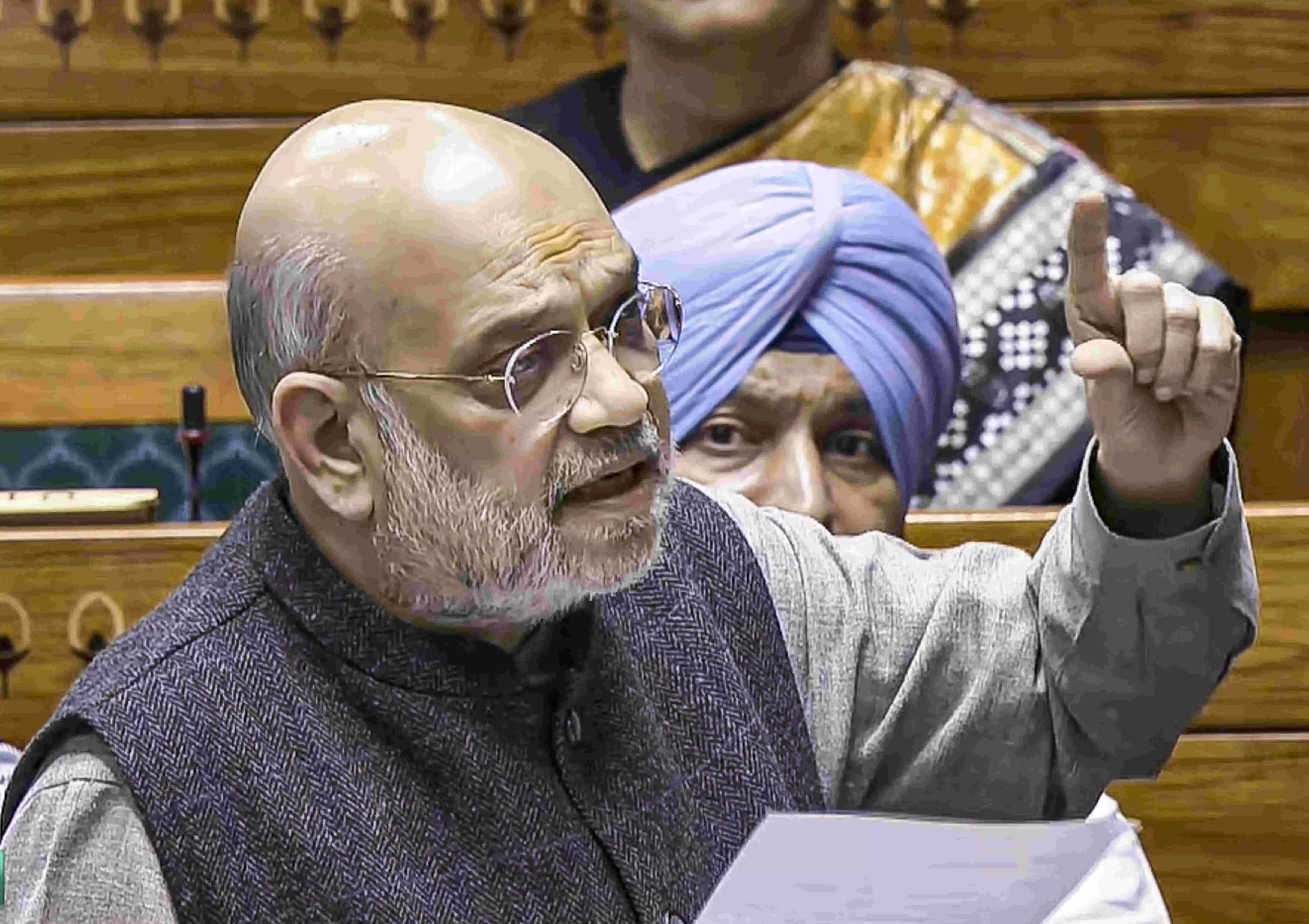 Rahul, Shah trade barbs in LS; LoP challenges HM for debate on his vote chori pressers Rahul, Shah trade barbs in LS; LoP challenges HM for debate on his vote chori pressers