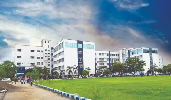 GNIHM rings in Christmas with grandeur GNIHM rings in Christmas with grandeur