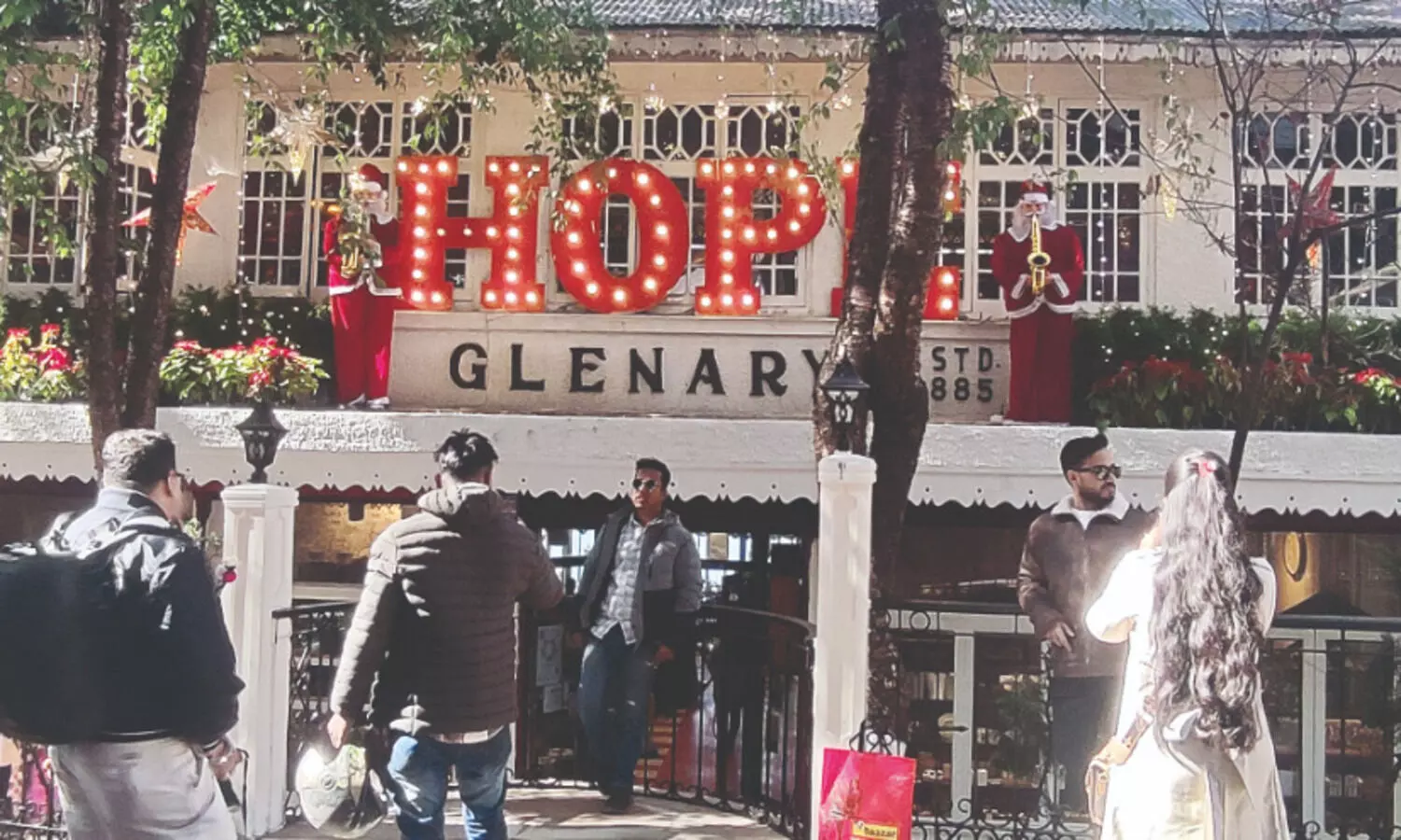 Iconic Glenary’s Bar license suspended for 90 days   over ‘excise violations’; tourists left without spirits