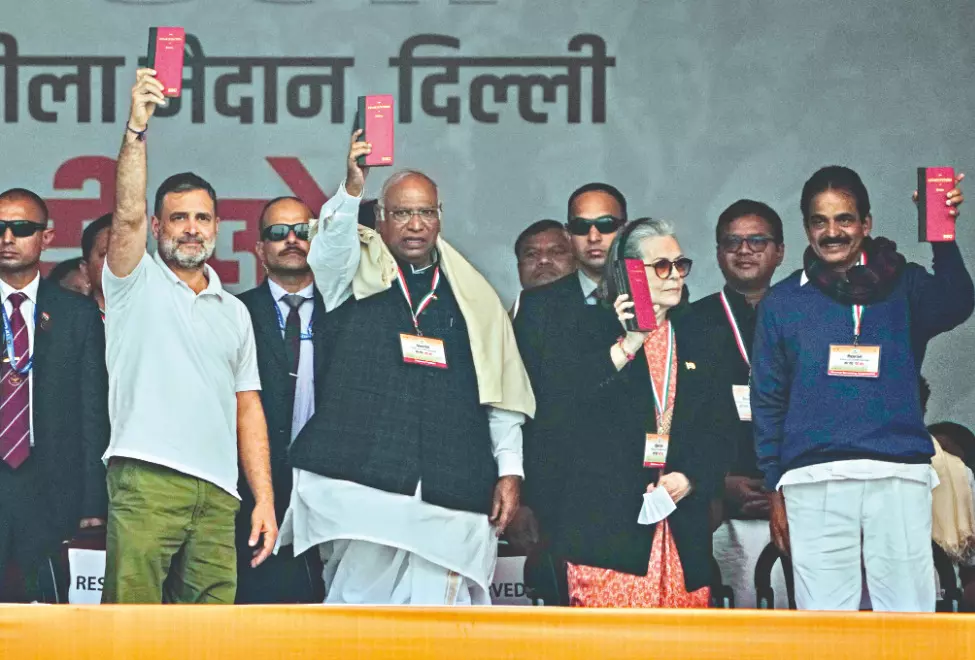 We’ll work with truth, non-violence to defeat Modi & Shah, says Rahul We’ll work with truth, non-violence to defeat Modi & Shah, says Rahul