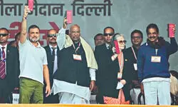 We’ll work with truth, non-violence to defeat Modi & Shah, says Rahul We’ll work with truth, non-violence to defeat Modi & Shah, says Rahul