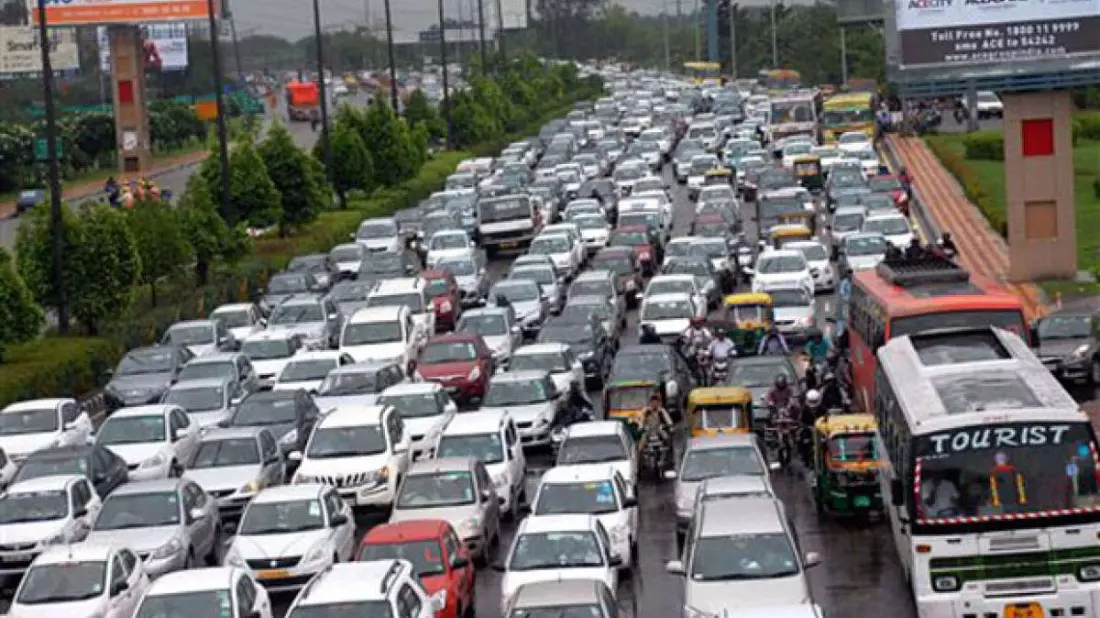 Delhi: Over 24,000 vehicles challaned under Operation Chakravyuh in 14 days Delhi: Over 24,000 vehicles challaned under Operation Chakravyuh in 14 days