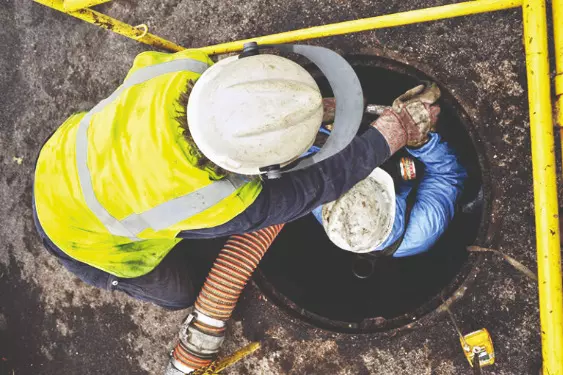 PPE kits and insurance for labourers: City issues SOP for manhole cleaning PPE kits and insurance for labourers: City issues SOP for manhole cleaning