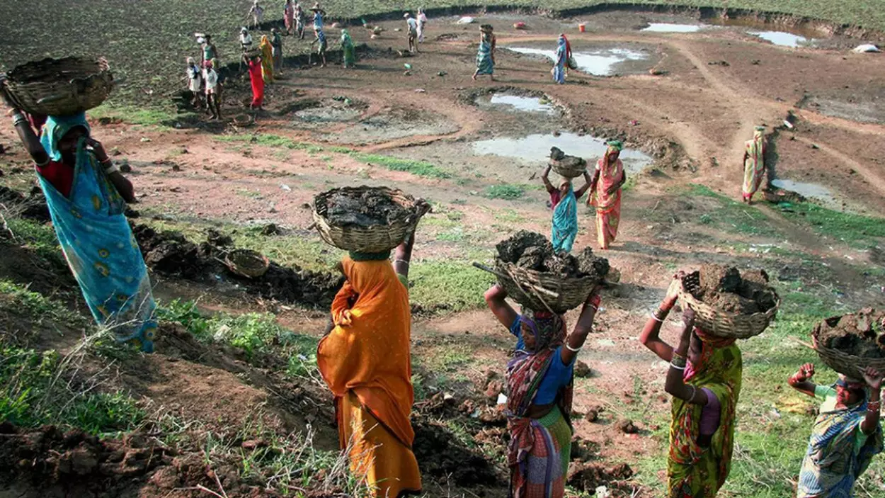 Bill to replace MGNREGA triggers political storm; Oppn questions motive Bill to replace MGNREGA triggers political storm; Oppn questions motive