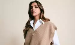 At the current moment, Shah Rukh Khan is at inner peace: Deepika Padukone At the current moment, Shah Rukh Khan is at inner peace: Deepika Padukone