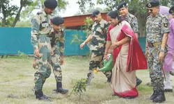 A step towards Delhi’s Green Revolution : Historic Mass Plantation Drive in capital A step towards Delhi’s Green Revolution : Historic Mass Plantation Drive in capital