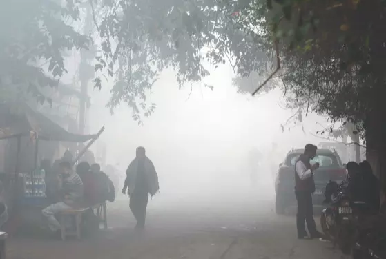 Delhi’s air hits young lungs Delhi’s air hits young lungs