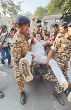 Cong stages protest outside BJP office over National Herald case Cong stages protest outside BJP office over National Herald case