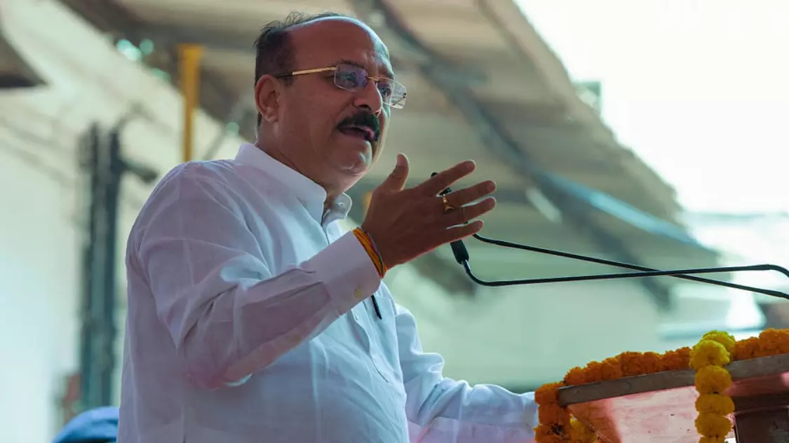 Air purifiers to be installed in 10,000 classrooms in first phase: Delhi Education Minister Air purifiers to be installed in 10,000 classrooms in first phase: Delhi Education Minister