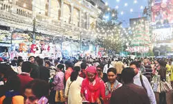 Markets, Malls see surge in sales as Christmas magic unfolds