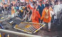 Beckbagan rally turns violent, protesters detained