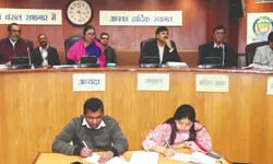 Standing Committee pushes for zero tolerance against illegal hotels & bars