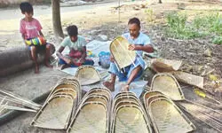 Uttarpara bamboo artisans earn little as goods fetch more in Bihar