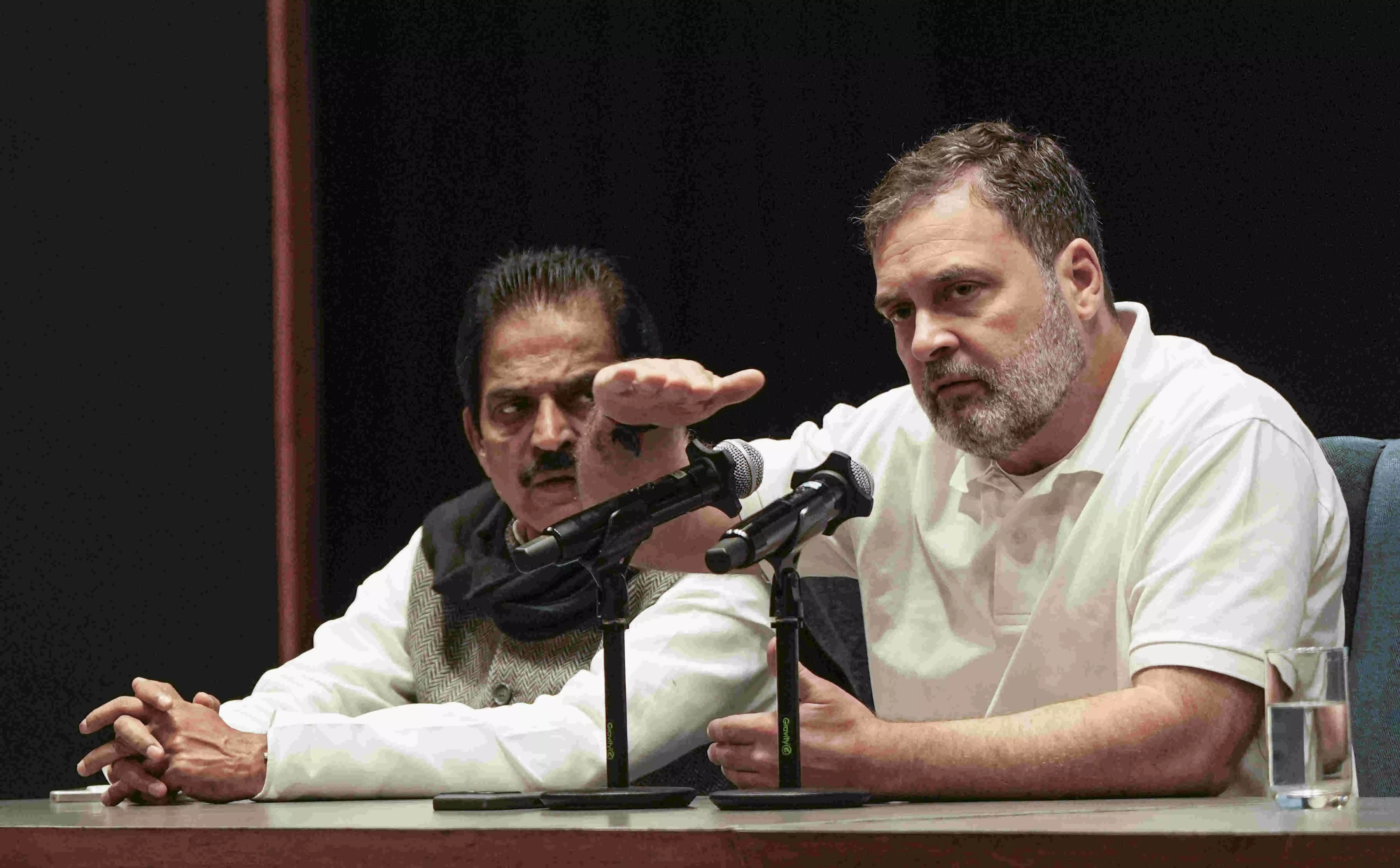 Cong plans campaign to save MGNREGA from Jan 5; Rahul says PM single-handedly destroyed it Cong plans campaign to save MGNREGA from Jan 5; Rahul says PM single-handedly destroyed it