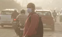 Delhi air quality slips to Very Poor as smog engulfs city; AQI crosses 300