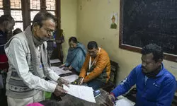 TMC MLA halts SIR hearings in Hooghly, demands inclusion of party BLAs