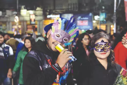 Park Street lights up as Kolkata rings in New Year Park Street lights up as Kolkata rings in New Year
