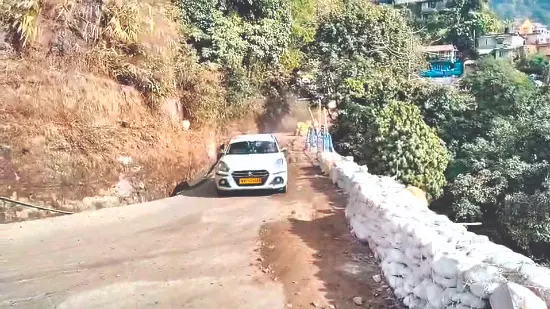 ‘Sudden’ closure of INA bypass triggers traffic chaos in Darjeeling ‘Sudden’ closure of INA bypass triggers traffic chaos in Darjeeling