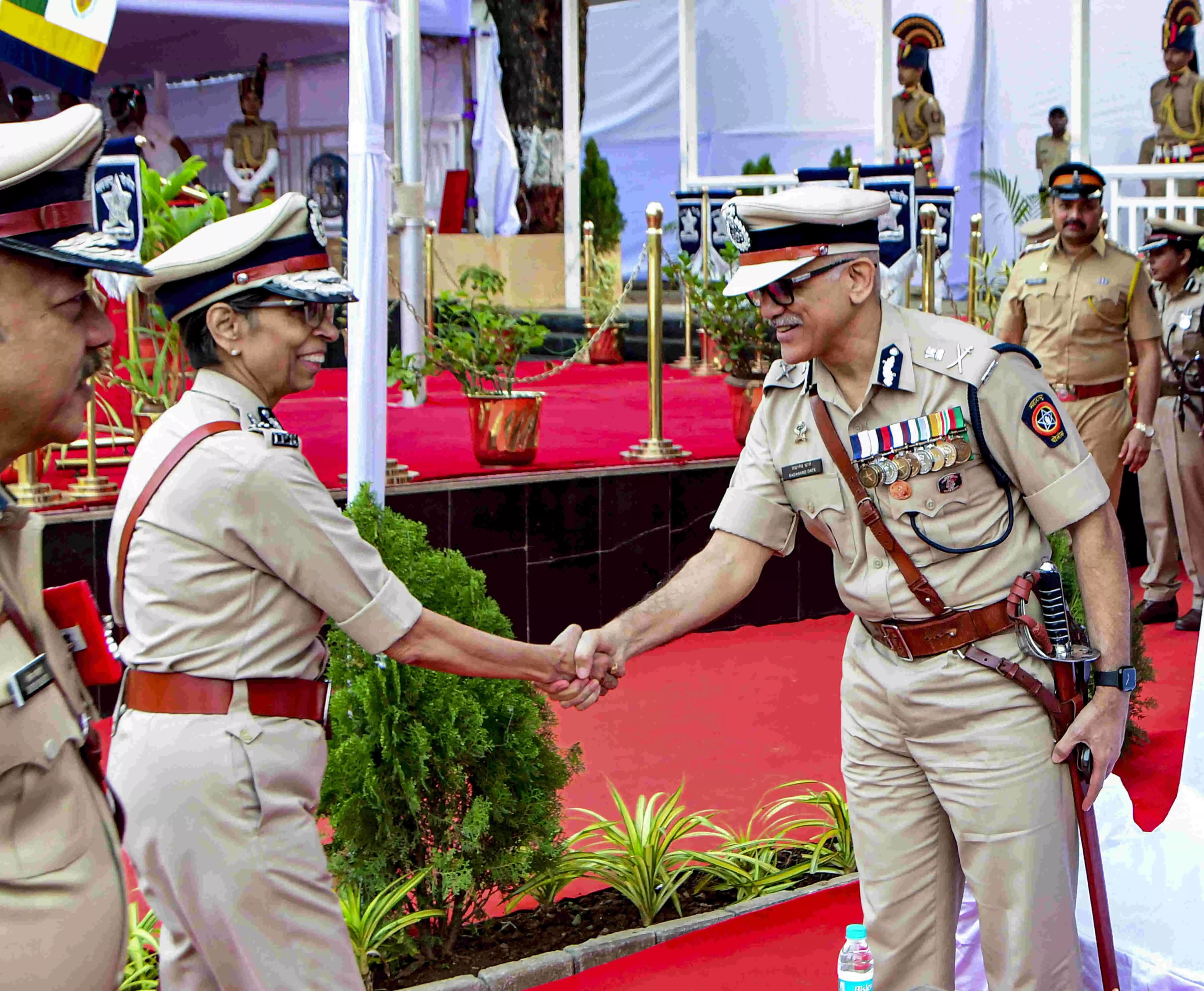 IPS officer Sadanand Date, 26/11 hero, takes charge as Maharashtra DGP IPS officer Sadanand Date, 26/11 hero, takes charge as Maharashtra DGP