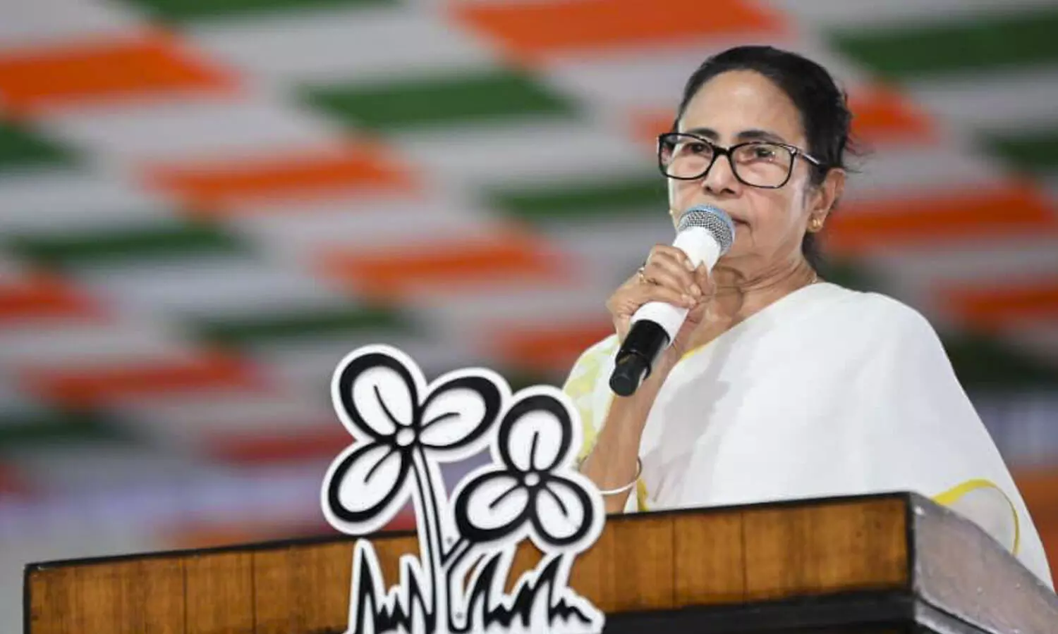EC illegally using mobile apps developed by BJP’s IT cell to conduct SIR, alleges Mamata