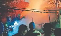 Anandapur: Fire breaks out at slum; none hurt Anandapur: Fire breaks out at slum; none hurt